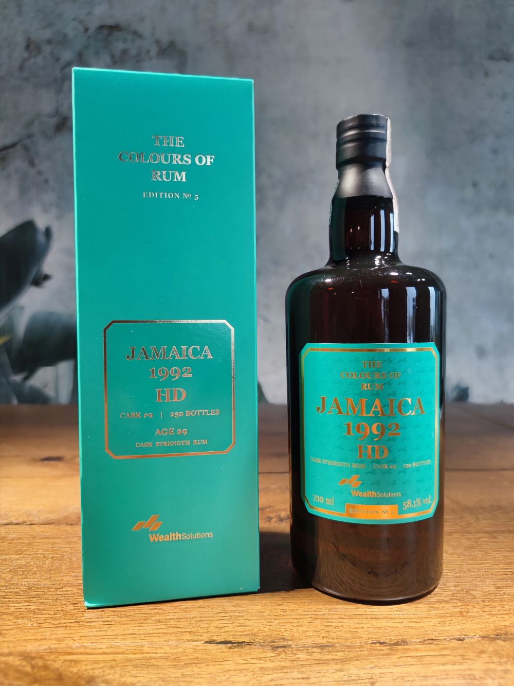 HD The Colours of Rum Jamaica Ed. 5 1992/2022 29yo 58,1% cask#9