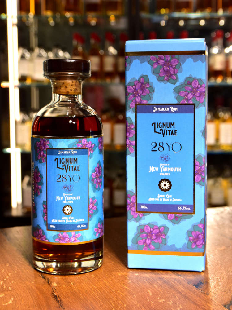 New Yarmouth 1994/2023 28yo 66,7% Lignum Vitae, Floral Rum Series, Distilia for Catawiki