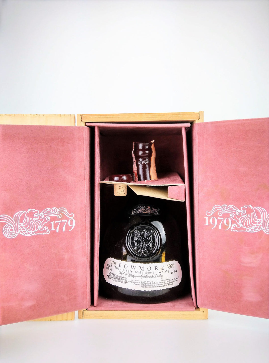 Bowmore Bicentenary 1979 43% with box